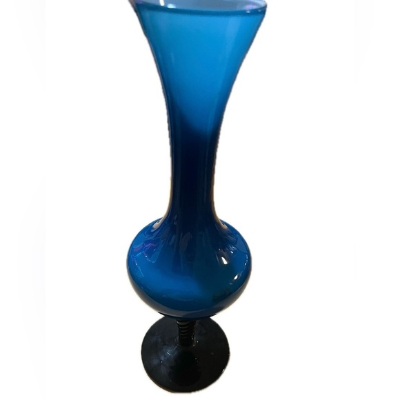 Vintage Elegant Blue and Black Glass Handblown Vase with Black Swirl Stem - Picture 3 of 6